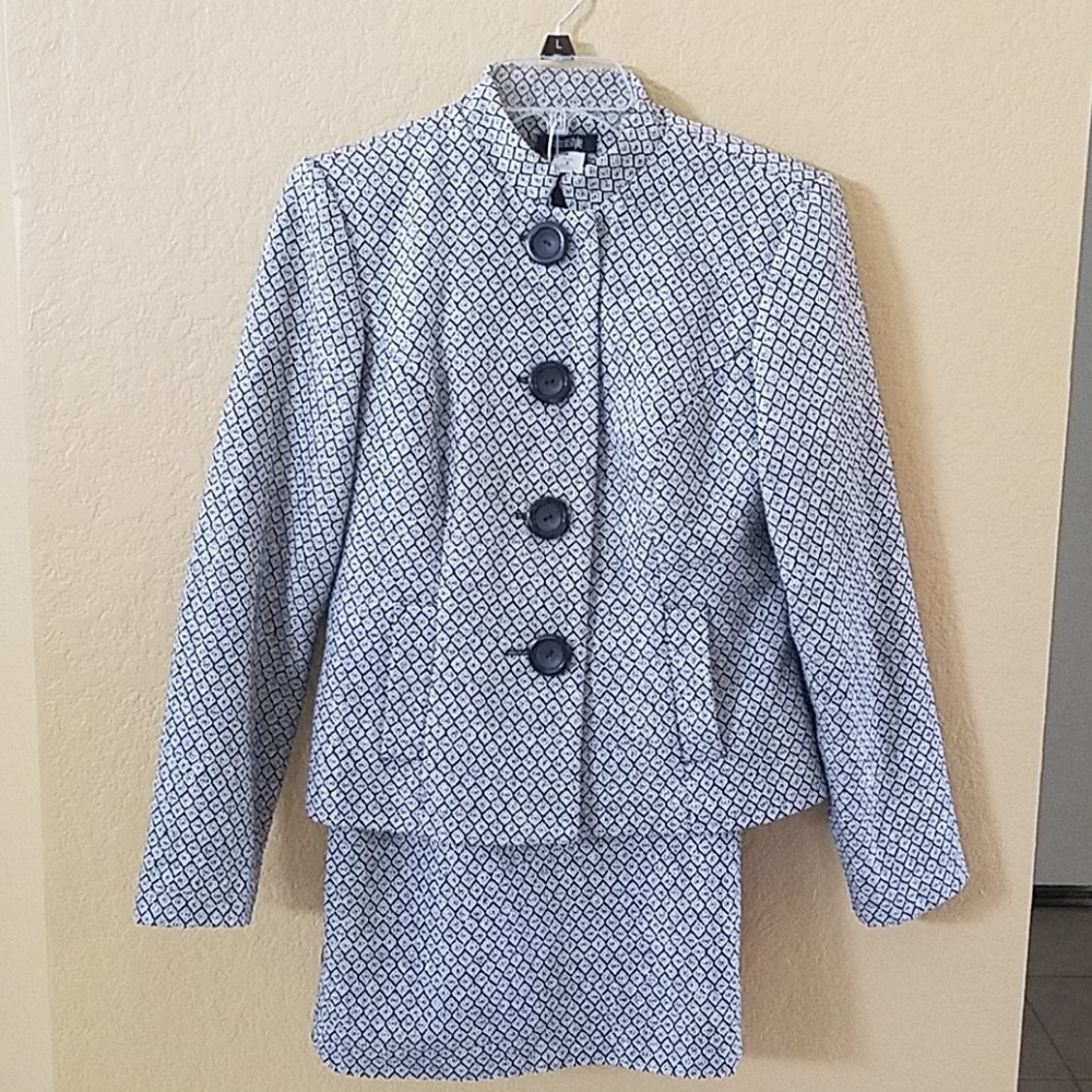Suit